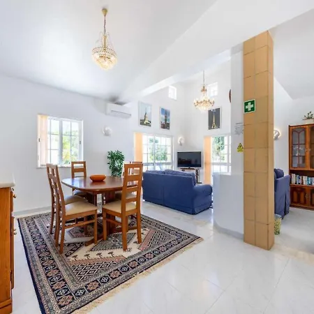 Spacious Carvoeiro Casa Jemb 3 Bedrooms Great Pool Area Outdoor Barbecue * Carvoeiro (Lagoa)