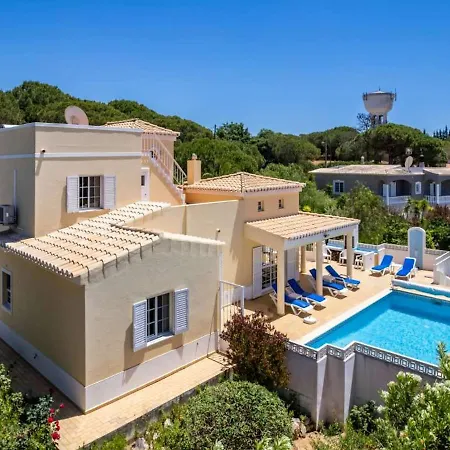 Spacious Carvoeiro Casa Jemb 3 Bedrooms Great Pool Area Outdoor Barbecue