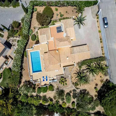 Spacious Carvoeiro Casa Jemb 3 Bedrooms Great Pool Area Outdoor Barbecue *